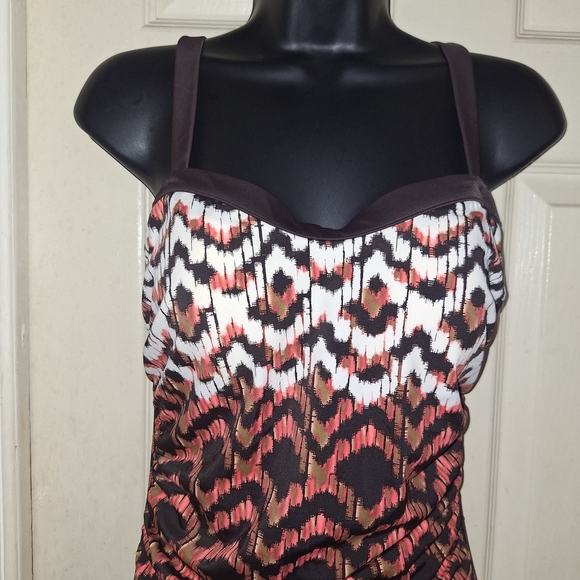 Stylish Women's One Piece Swimsuit - Brown and Pink - Picture 2 of 6